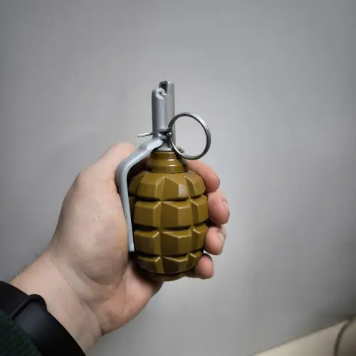 Пиро-Ф1 Г граната учебная Ф1, 8 шт/ящ, активный предохранитель, с горохом, Pyrosoft Пиро-Ф1 Г 8 шт/ящ